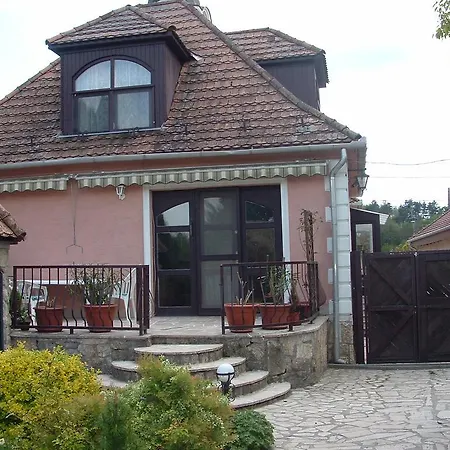 Paty Guesthouse Páty