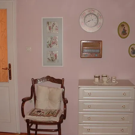 Paty Guesthouse * Páty